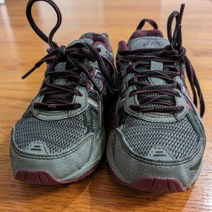 ASICS Women's Gel-Venture size 5 (Frost Gray/Gray/Silver/Magenta)